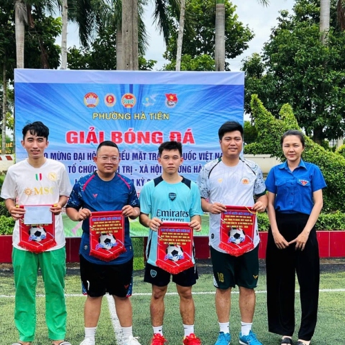 Giải bóng đá 5 người chào mừng Đại hội đại biểu Mặt trận Tổ quốc VN phường Hà Tiên, nhiệm kỳ 2025-2030: Chi đoàn Quân sự xuất sắc đạt giải nhất